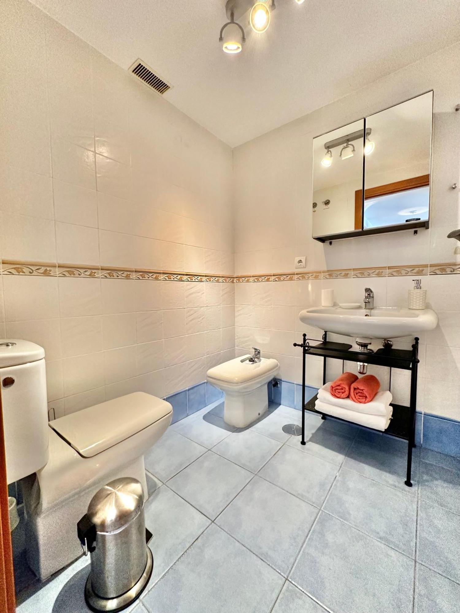 Black Rock Apartment 阿德耶 外观 照片