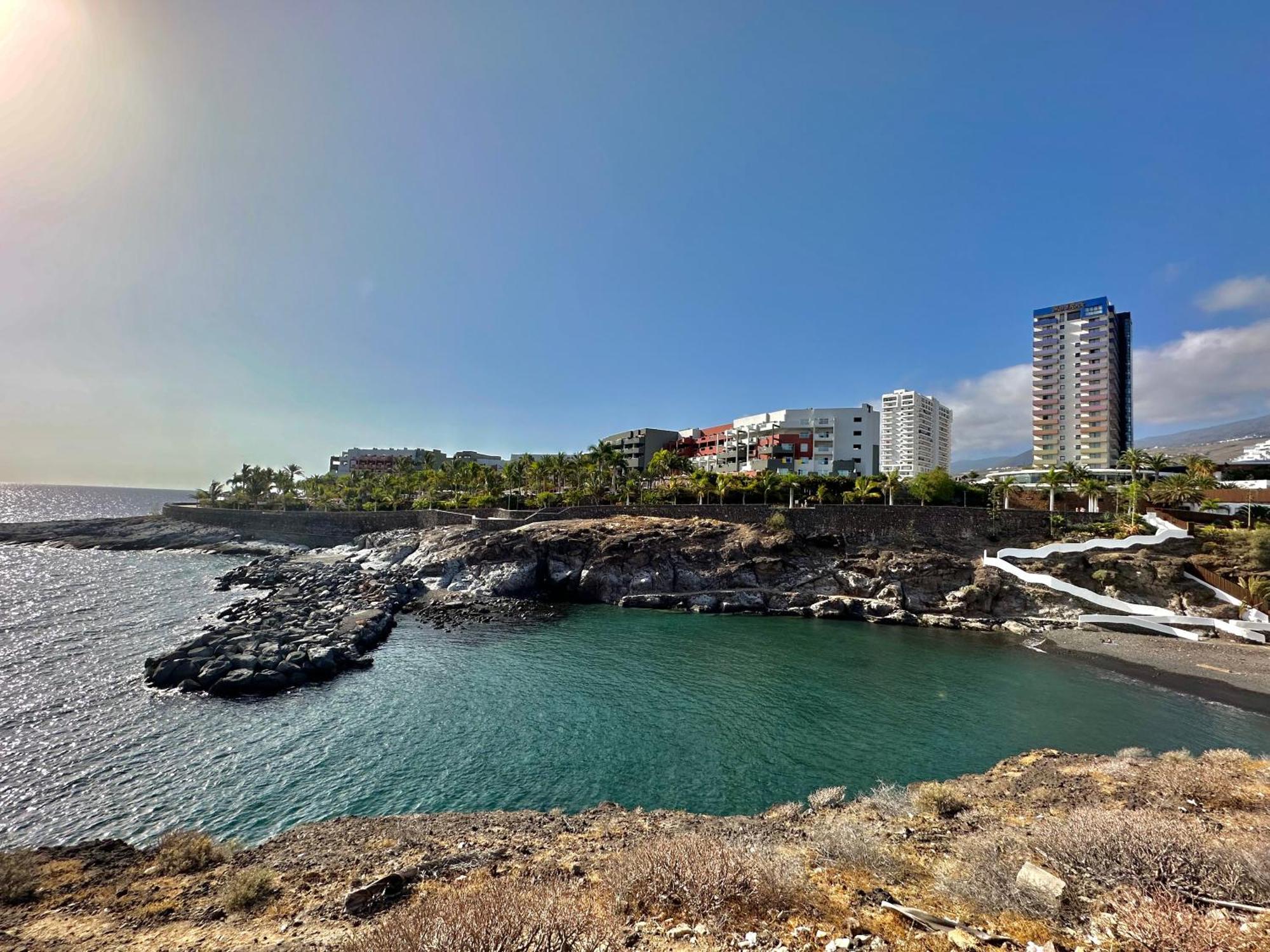 Black Rock Apartment 阿德耶 外观 照片
