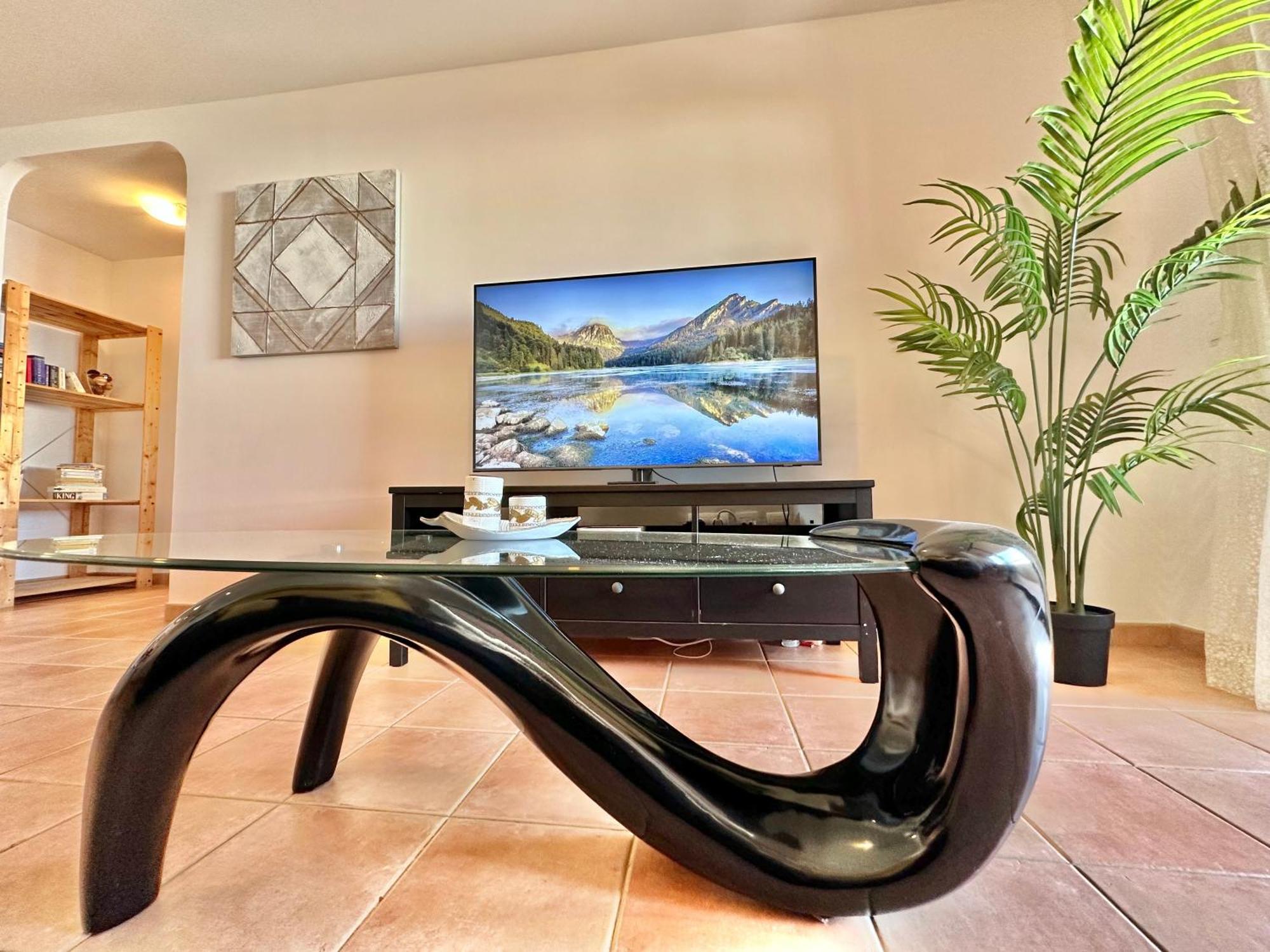 Black Rock Apartment 阿德耶 外观 照片