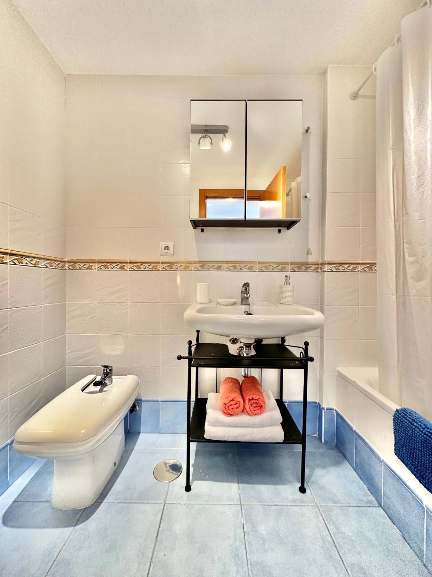 Black Rock Apartment 阿德耶 外观 照片